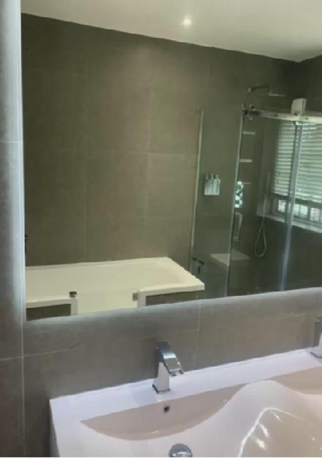 Wandsworth, South London Deluxe King Room 1 エクステリア 写真