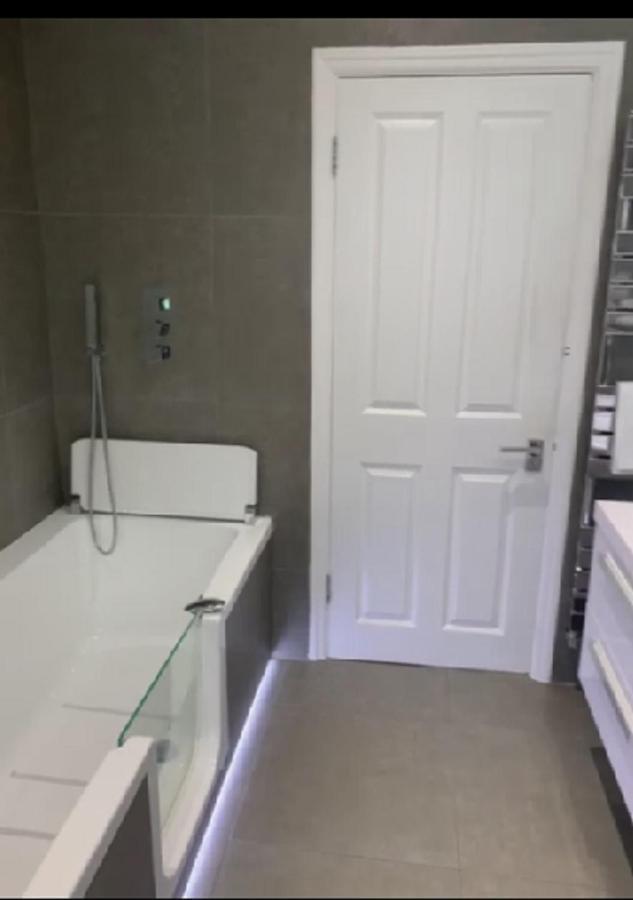 Wandsworth, South London Deluxe King Room 1 エクステリア 写真